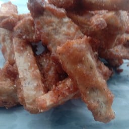 ขนมครกตุ้ยนุ้ย