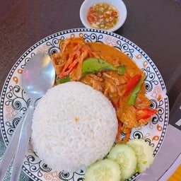 ข้าวพริกแกงพะแนงหมู