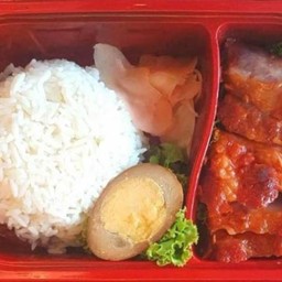 ข้าวหมูแดง +ไข่ซีอิ้ว