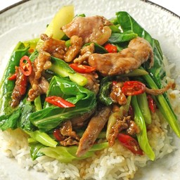 ข้าวหมูคะน้าผัดน้ำมันหอย