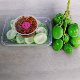 มะม่วงเบา(เปรี้ยว) พร้อมน้ำจิ้ม set กลาง