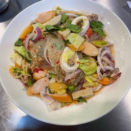 ยำวุ้นเส้นทะเล