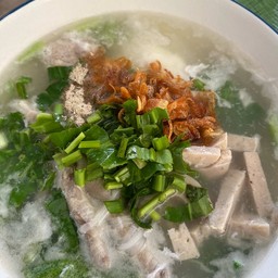 ก๋วยจั๊บหมูเด้ง