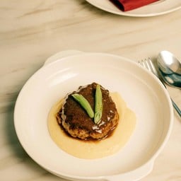 The Red Door BKK Sukhumvit 24 The Red Door BKK Sukhumvit 24