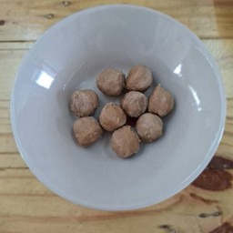 ลูกชิ้นเนื้อลวก