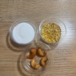 ถั่วทอง