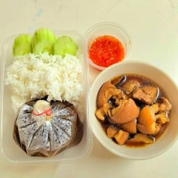 ข้าวขาหมูตุ๋น