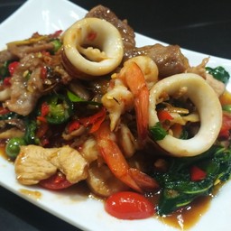 ผัดฉ่าทะเล หรือ รวมมิตร (แจ้งด้วยนะคะ)