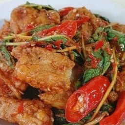 ผัดฉ่าปลาดอลลี่