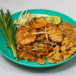 ผัดไทยกุ้งสด พิเศษ