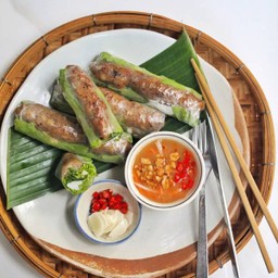 Nem Nuong 4 เนม เนื้อง 4 ชิ้น