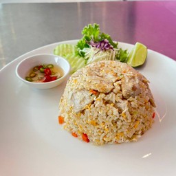 ข้าวผัดโรงแรมหมู