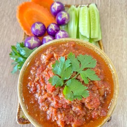 น้ำพริกอ่อง/พร้อมชุดผัก