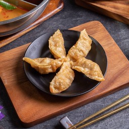 เกี๊ยวซ่าหมูทอด - แป้งกรอบ ไส้แน่น รสชาติแบบต้นตำรับ