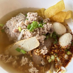 ก๋วยเตี๋ยวหมูต้มยำ