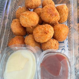 ไก่ป้อปดุักดิ้กไก่กุ้กกิ้กชุดละ 50฿(กรอบทอดใหม่) 17ลูก