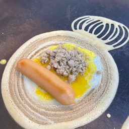 หมูสับ+ไข่+ไส้กรอก