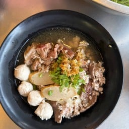 เกาเหลาหมูรวม