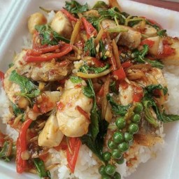 ข้าวเนื้อปลาผัดฉ่า