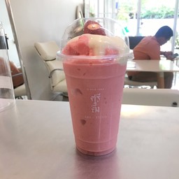 สตอเบอรี่่สมูทตี้โยเกิร์ต
