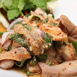 น้ำตกคอหมูย่าง