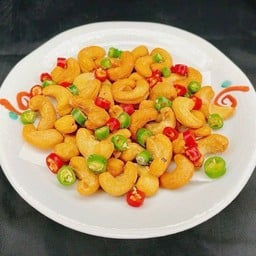 ยำเม็ดมะม่วง