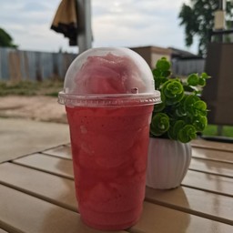 สตรอเบอร์รี่สมูตตี้