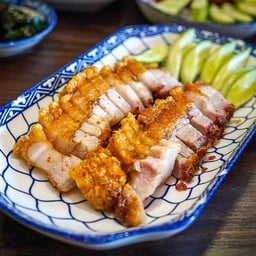 หมูกรอบ จานใหญ่