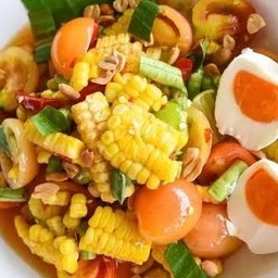 ตำข้าวโพดไข่เค็ม