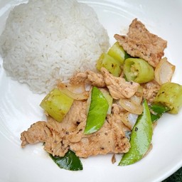 ข้าวผัดพริกไทยดำ
