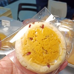 ขนมปังครีมชีสแครนเบอร์รี่