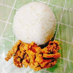 หมูสามชั้นทอดน้ำปลาราดข้าว