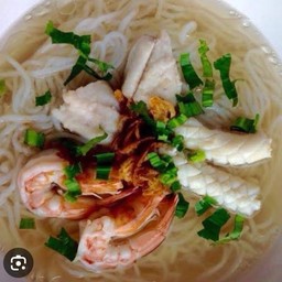 ก๋วยจั๊บทะเล