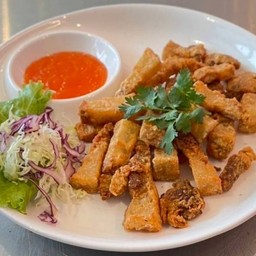 สามชั้นทอดน้ำปลา( ที่ใหญ่  )