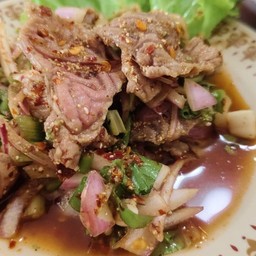 น้ำตกเนื้อน่องลาย