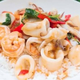 ข้าวกะเพราทะเล