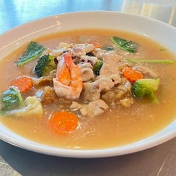 ราดหน้ารวมมิตร