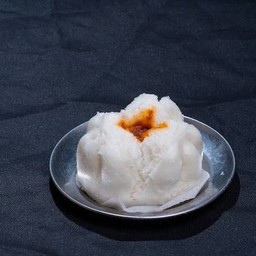 ซาลาเปา-หมูแดง