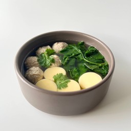 แกงจืดตำลึงเต้าหู้ไข่ อกไก่เด้ง 155 KCAL