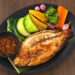 ปลาทับทิมย่างเกลือ