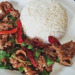 กระเพราเนื้อ