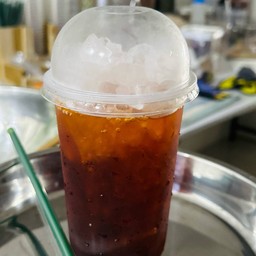 ชาดำเย็นแก้วใหญ่ 22 ออน 49 บาท