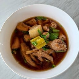 ก๋วยเตี๋ยวไก่มะระ เฮียเล็ก