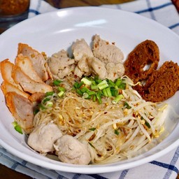 วุ้นเส้นยำแห้ง