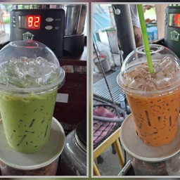 ชาเขียวชาไทยแก้วโอ่ง