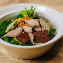 ต้มเลือดหมู พิเศษ