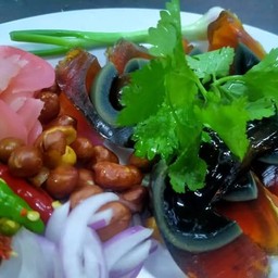 ไข่เยี่ยวม้าทรงเครื่อง