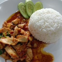 กระเพราไก่