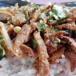 ข้าวน้ำตกคอหมูย่่าง