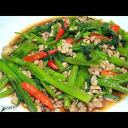 ข้าวหอมผัดผักบุ้งหมูสับ